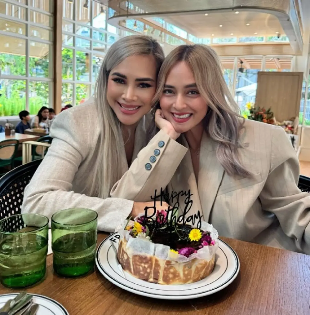 ข้าวโพด ตอบทันที หลังโดนถาม จะกลับไปเป็นเพื่อนกับ นานา ได้มั้ย