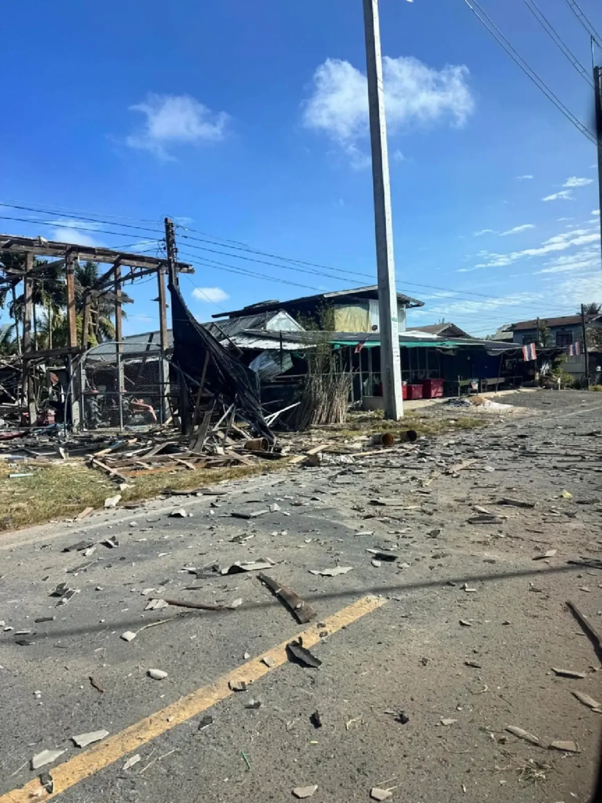 ทหารกัมพูชา รัว BM-21 ลงพื้นที่ชุมชนเสาธงชัย ชาวบ้านสาหัส 2 ราย