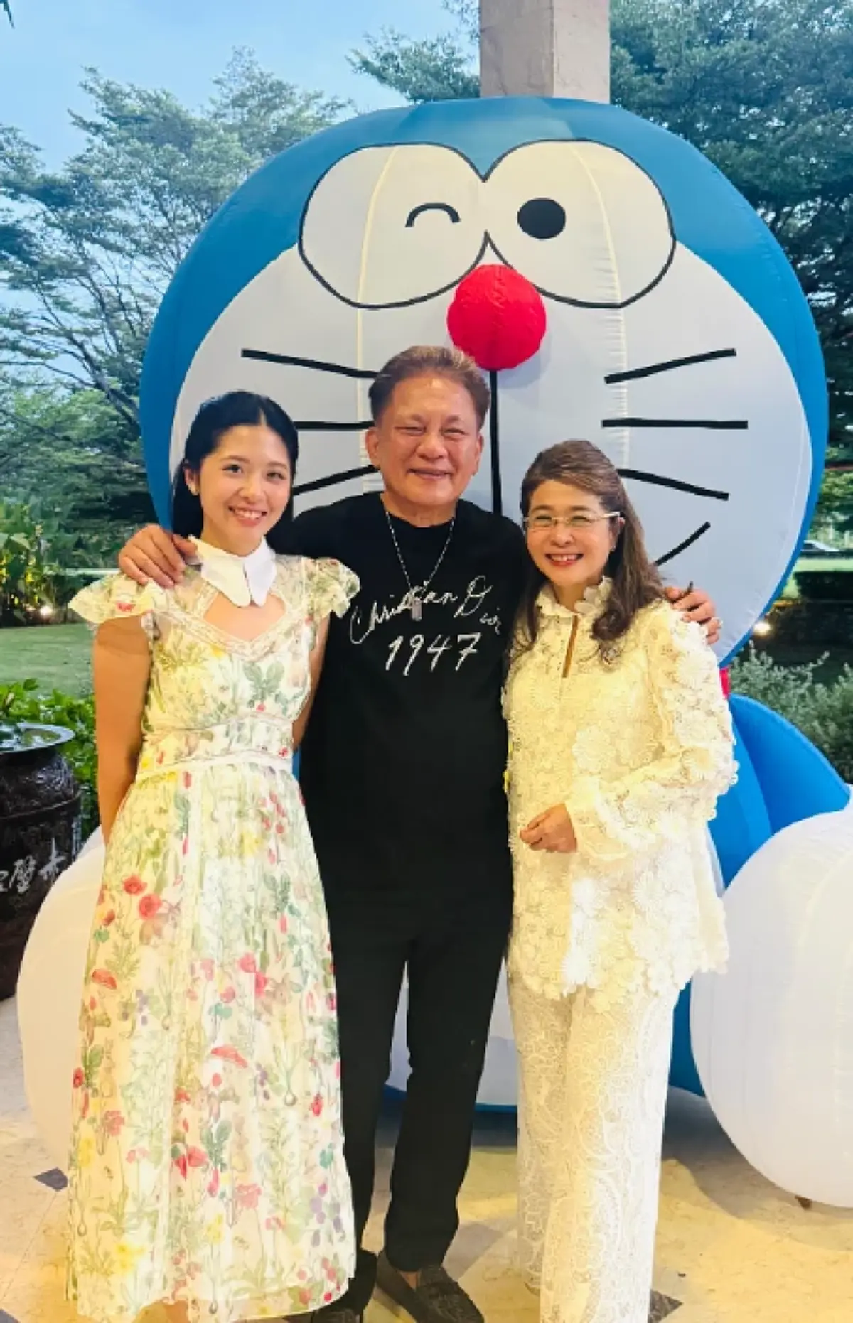 เปิดอายุ "น้องจินนี่" ลูกสาวคนสวยของ "คุณหญิงสุดารัตน์"