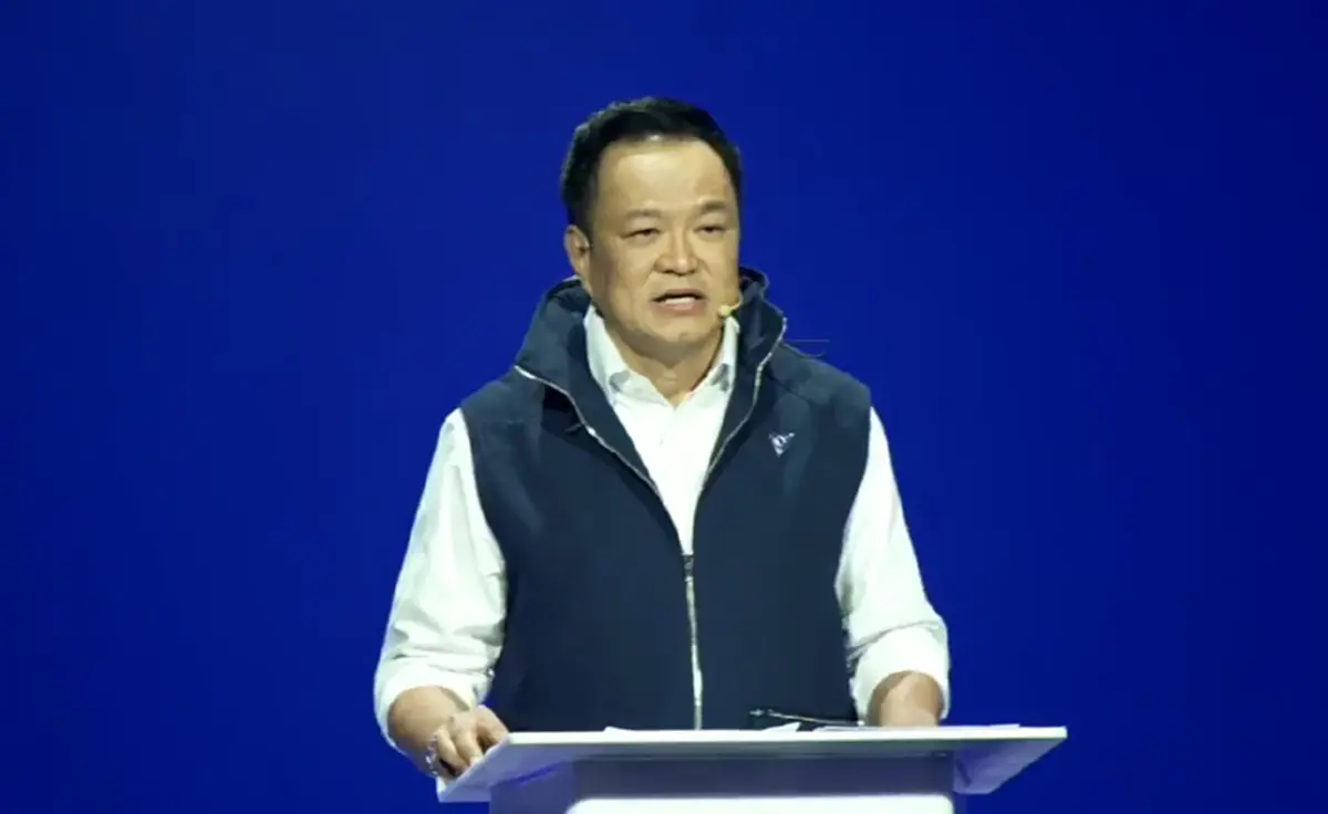 อนุทิน ชูนโยบายรั้วของชาติ รับทหารอาสา 1 แสนอัตรา เงินเดือน 12,000