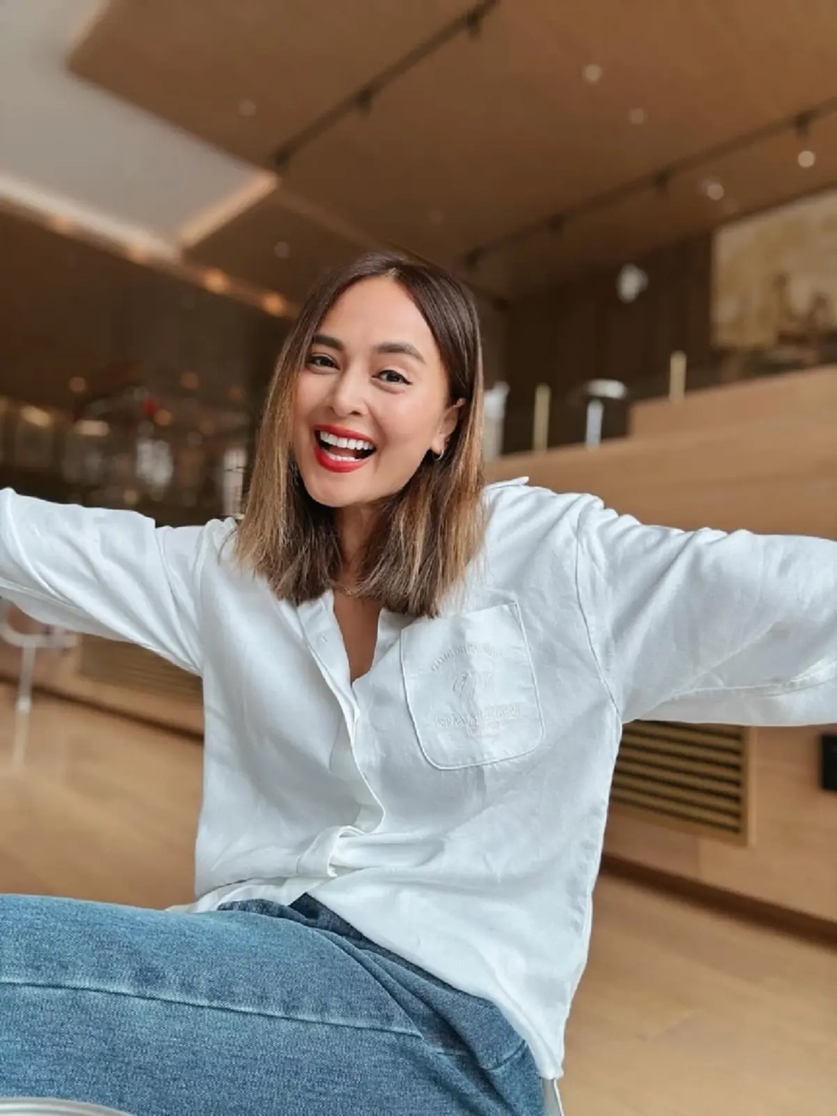 ตำรวจ ปอศ.บุกจับ นานา ไรบีนา หลังผู้เสียหายแจ้งความถูกโกงเงิน