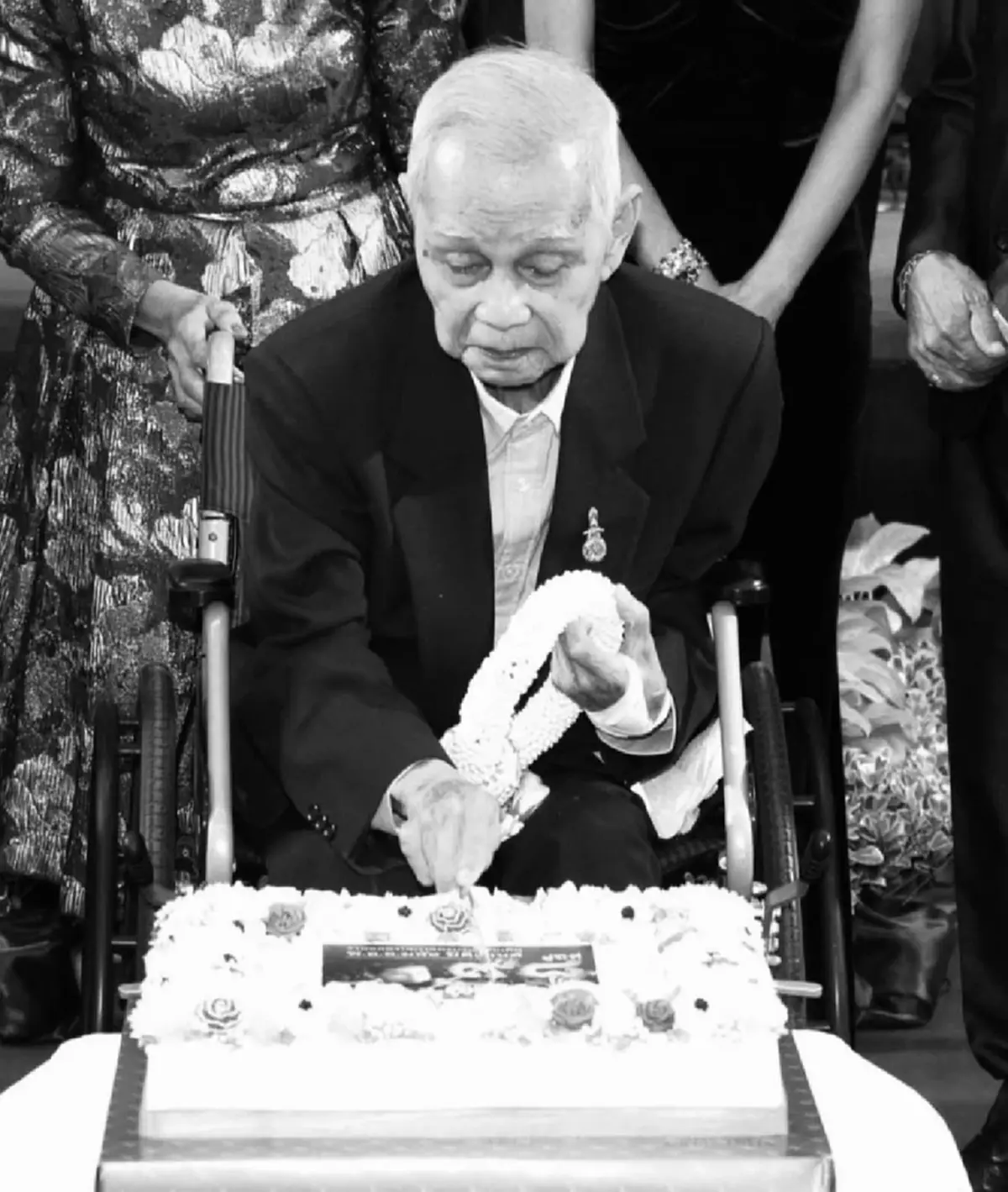 อาลัย ศิลปินแห่งชาติ เจ้าของบทเพลงอมตะ สิ้นแล้วในวัย 98 ปี