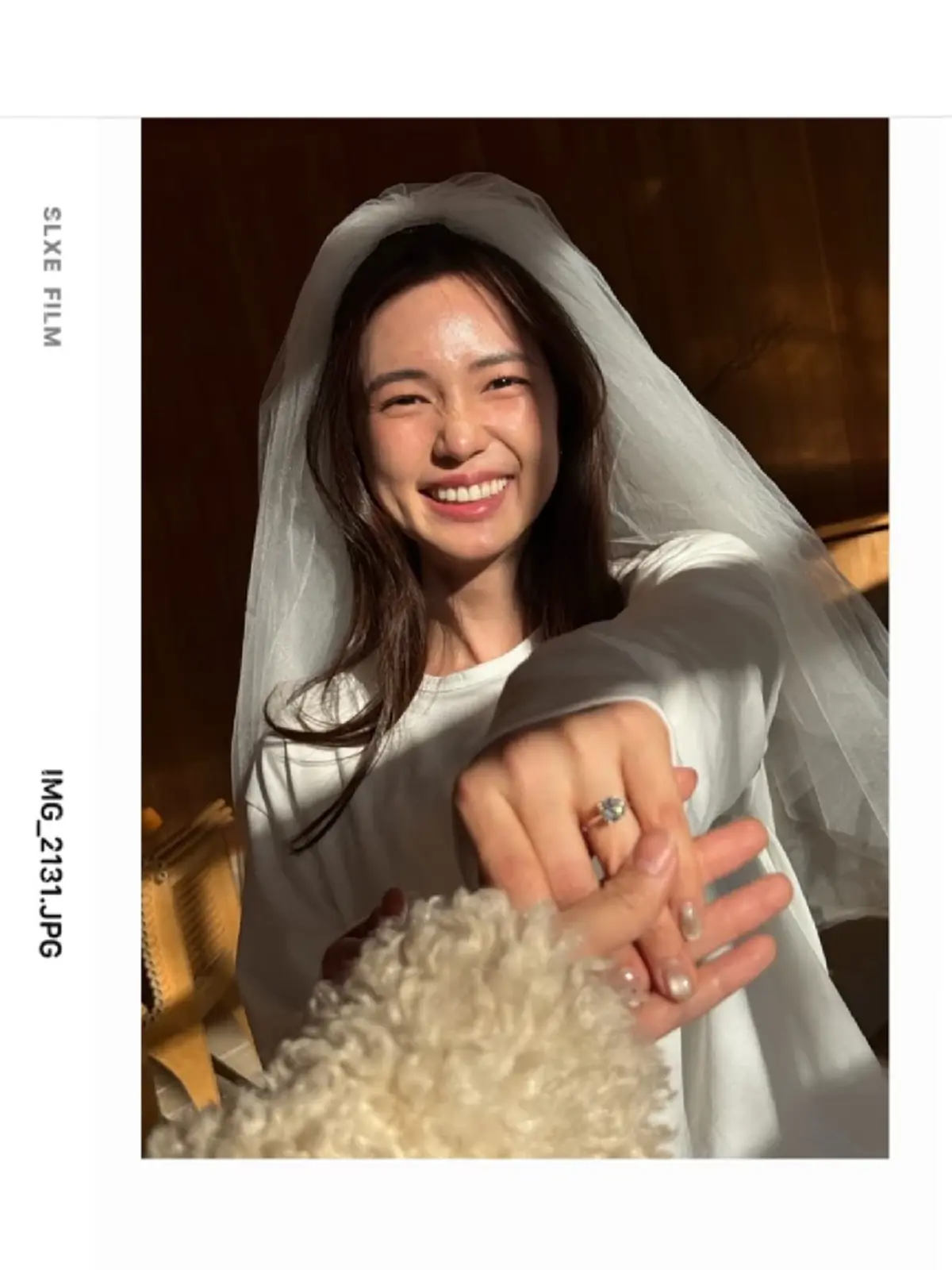 เซอร์ไพรส์ นางเอกดัง ถูกแฟนหนุ่มนอกวงการ คุกเข่าขอแต่งงาน