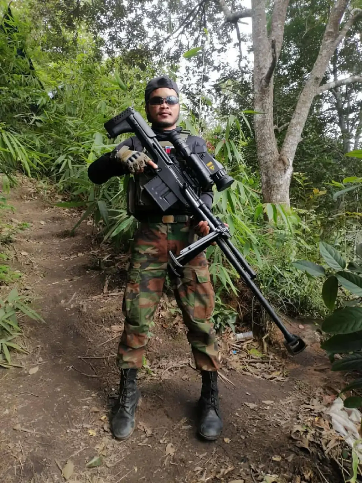 ส่องอาวุธหนักเขมร แนวรบพระวิหาร โชว์ไรเฟิลQBU-10จีน ยิงไกล2 กม.