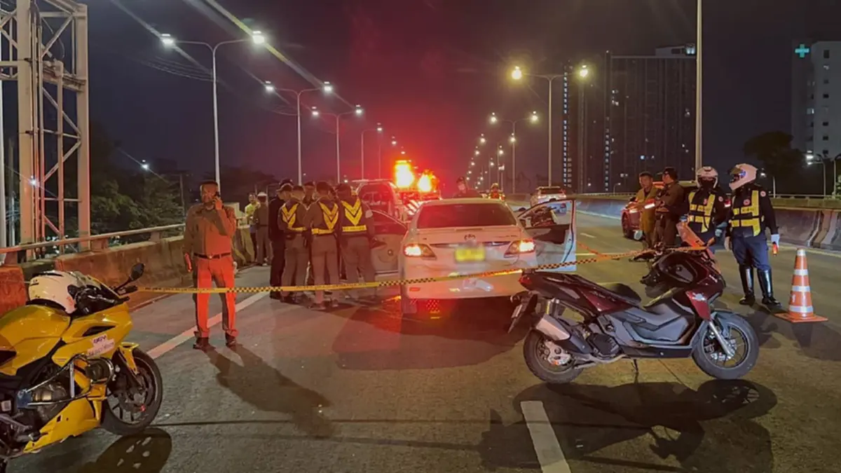 สาวเล่านาทีสลด แฟนหนุ่มถูกรัวดับคาเก๋ง บนทางด่วนศรีรัช 