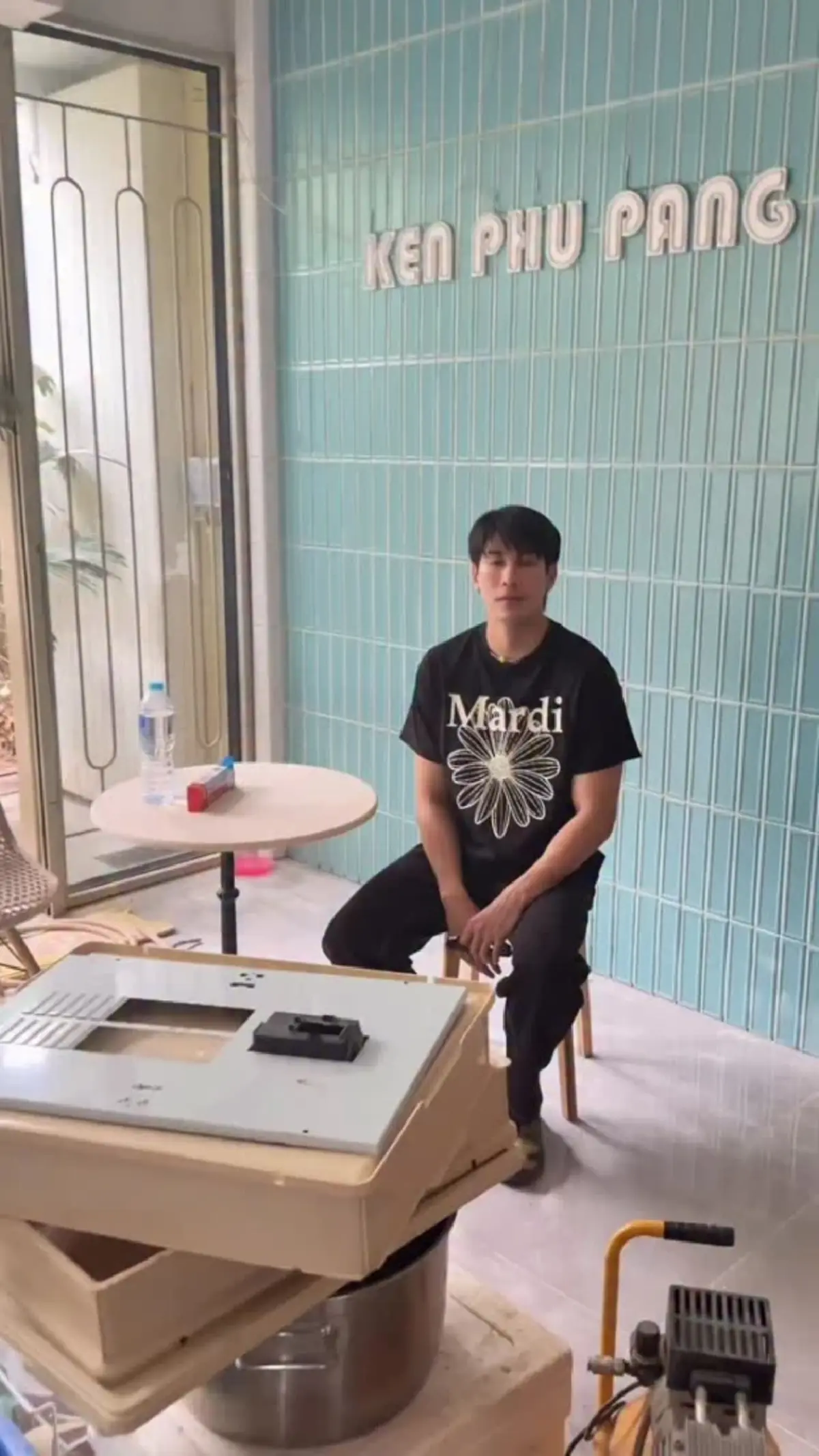 “เคน ภูภูมิ” เปิดสภาพร้านคาเฟ่หาดใหญ่ หลังน้ำท่วมเสียหาย 100%