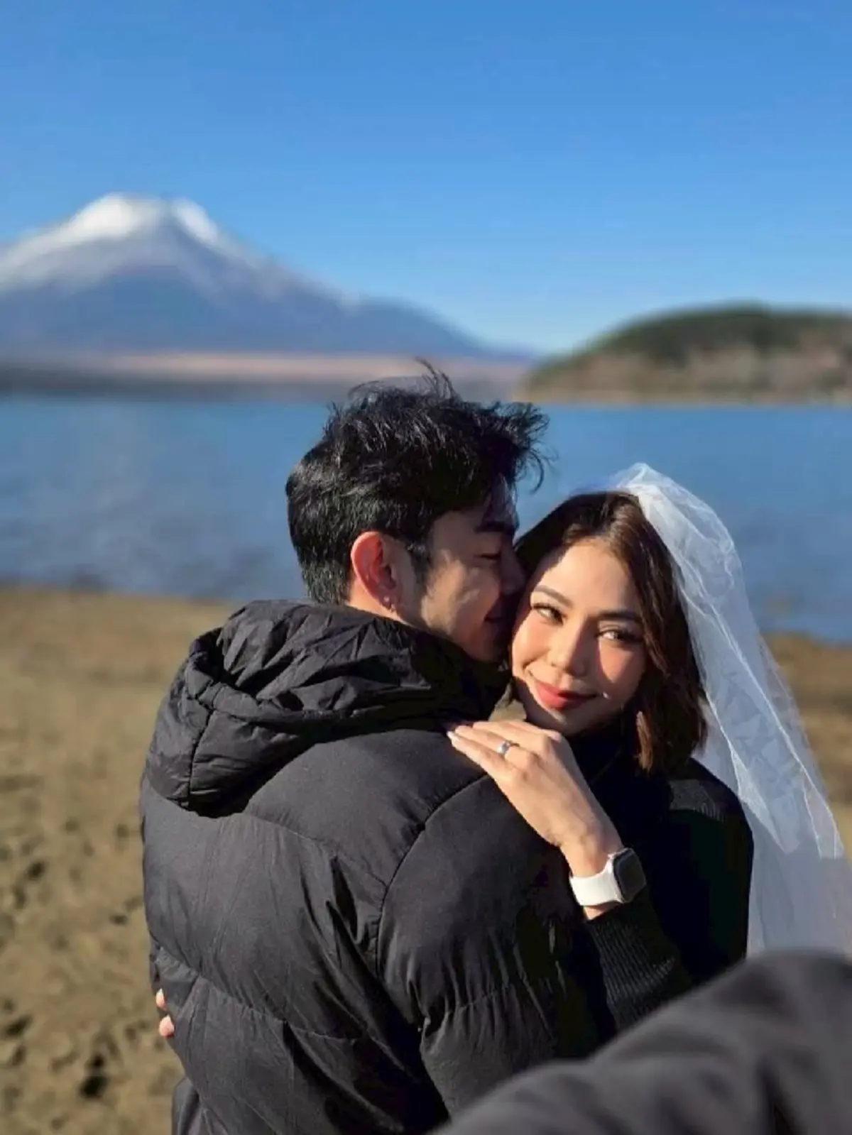 หวานกลางหิมะ “อาร์ต พศุตม์” คุกเข่าขอแฟนสาวแต่งงานที่ญี่ปุ่น