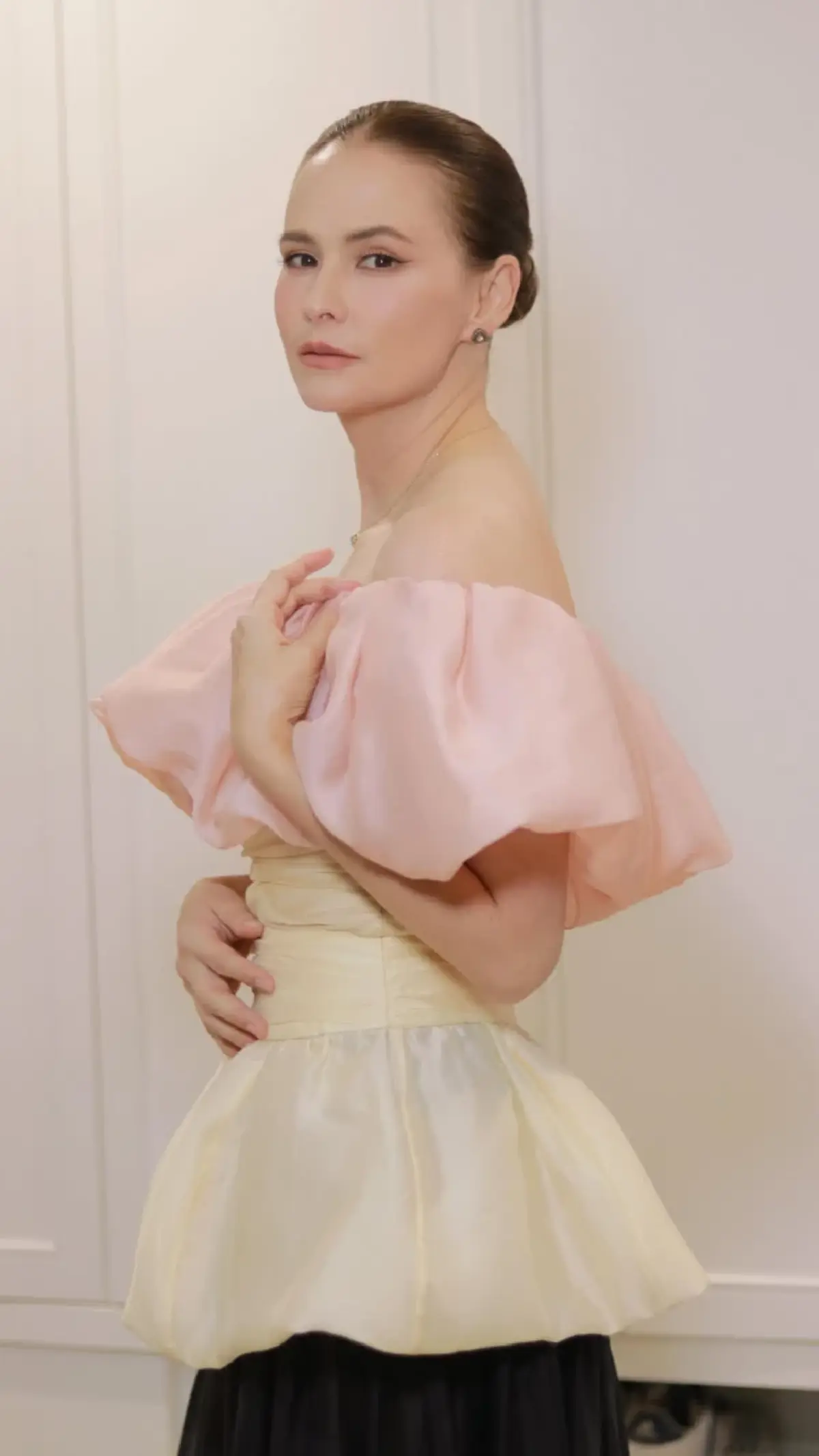 \"แอน อลิชา\" โพสต์ทันที หลังรู้ข่าวเพื่อนรัก นานา ไรบีนา ถูกบุกจับ