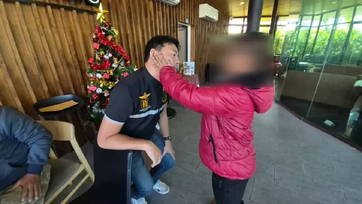 นร.ป.2 ถูกครูลงโทษเลือดกำเดาไหล หลังไปล้อเลียนแม่ค้าว่า ยายแก่