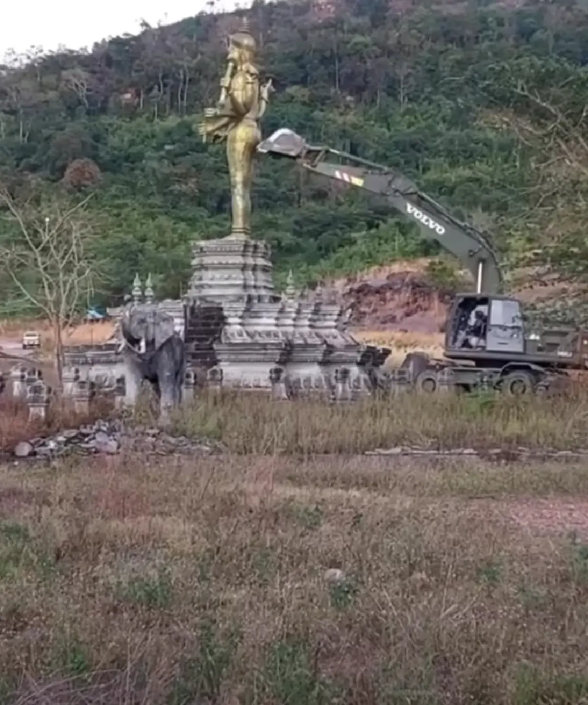 ทหารแจงสาเหตุ ทำลายรูปปั้นฮินดู บริเวณพื้นที่ชายแดน เพื่อความมั่นคง