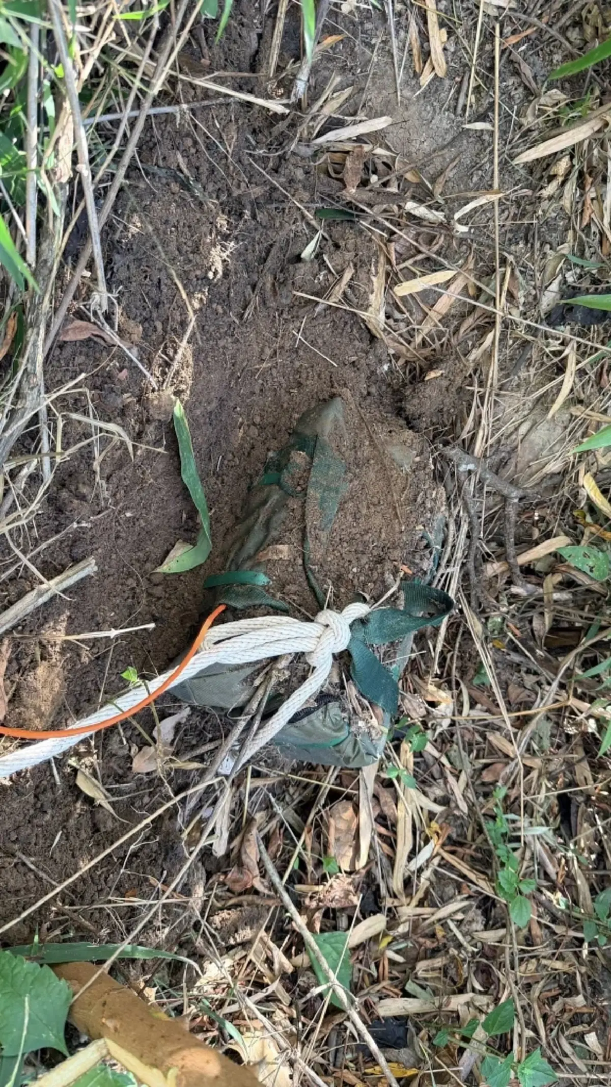 กองทัพเรือบุกค้นฐานเขมร เจอหลักฐานน่าตกใจ เจตนาร้ายโจ่งแจ้ง