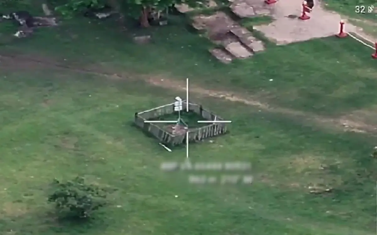 เขมรแสบ ใช้พื้นที่ตัวปราสาทพระวิหาร ติดตั้งปืนใหญ่ โจมตีทหารไทย