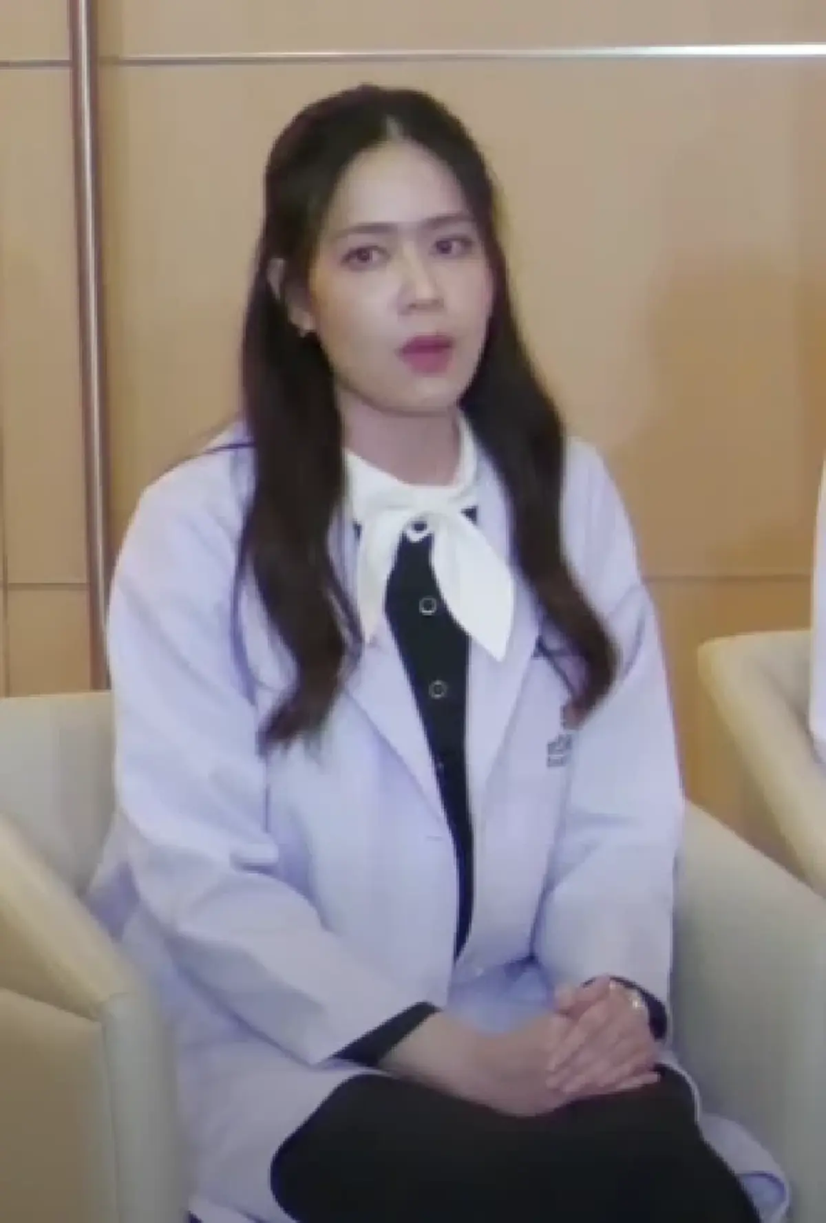 รู้จัก "หมอปานวาด" ผู้ช่วยชีวิต "นุ่น รมิดา" หลังเกิดภาวะมดลูกแตก