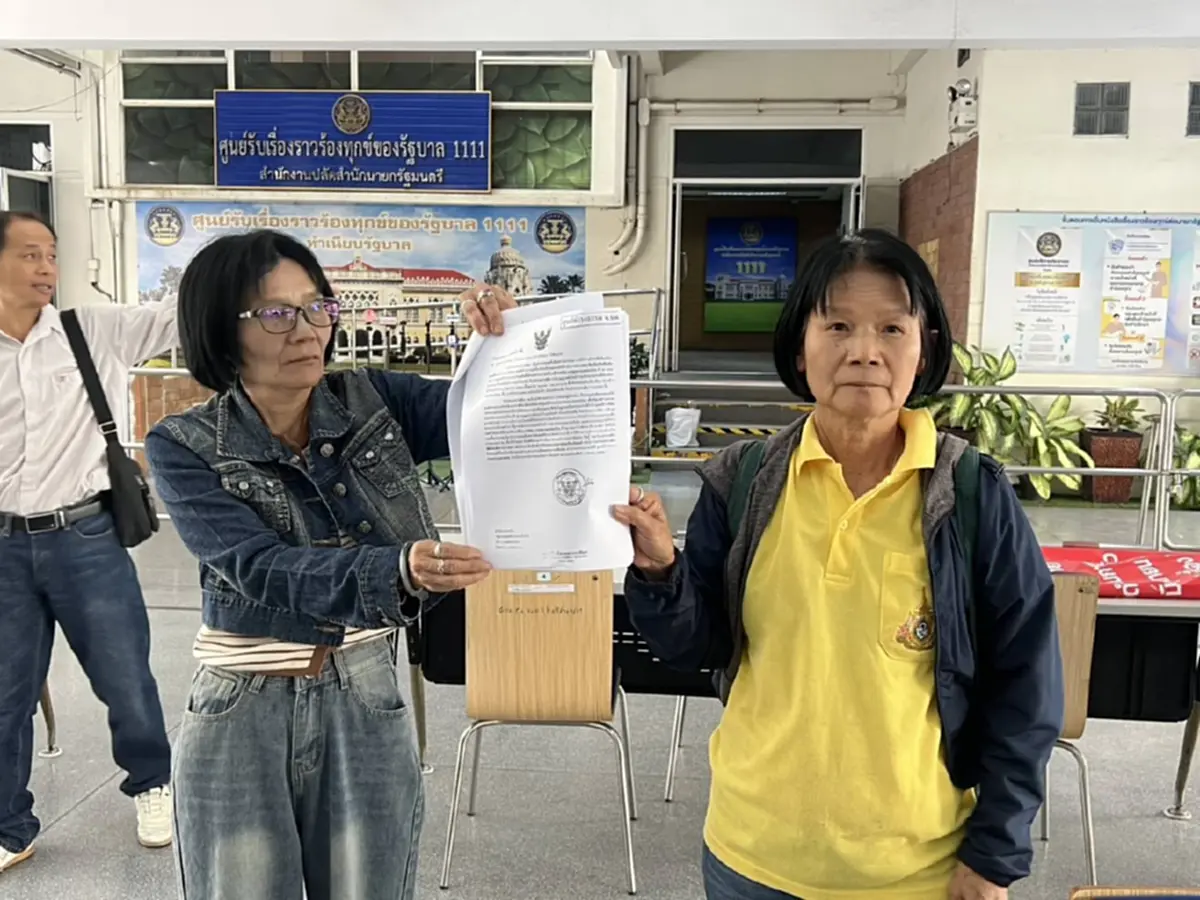 ไม่ทนแล้ว ชาวโคราช บุกทำเนียบ จี้เยียวยาเหตุไฟไหม้ตลาดปักธงชัย