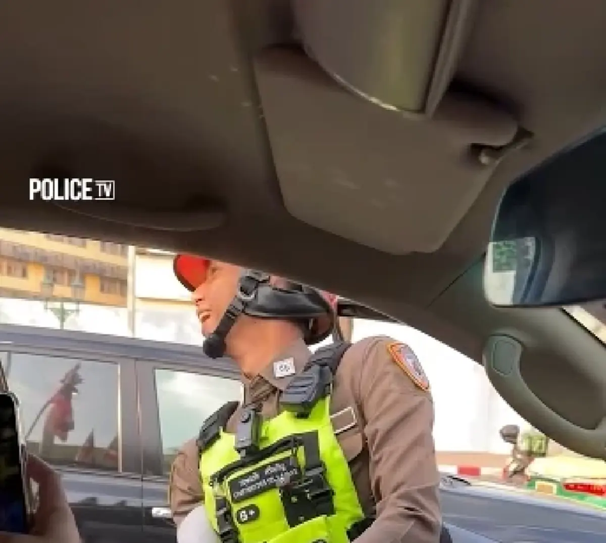 เลขทะเบียน สาวคลอดลูกออกมาไม่มีเสียง ต้องตบก้น ก่อนเสียงเฮสนั่น