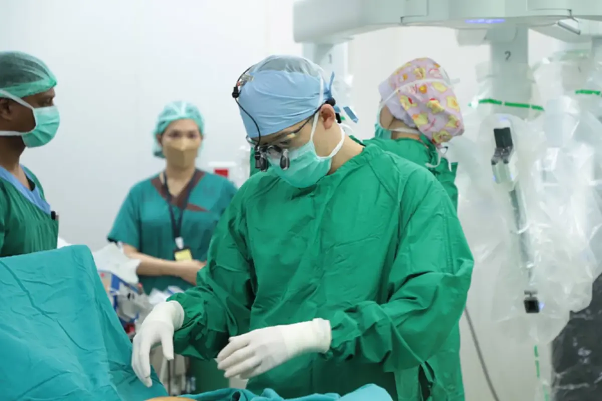 แห่ยกย่อง รพ.ธรรมศาสตร์ฯ สร้างประวัติศาสตร์ได้สำเร็จ