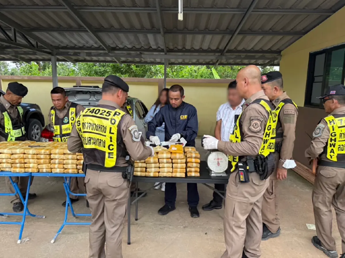 เปิดปฏิบัติการ “เกาะ-เกี่ยว-กด” สกัดขบวนการลำเลียงยาบ้า 1 ล้านเม็ด