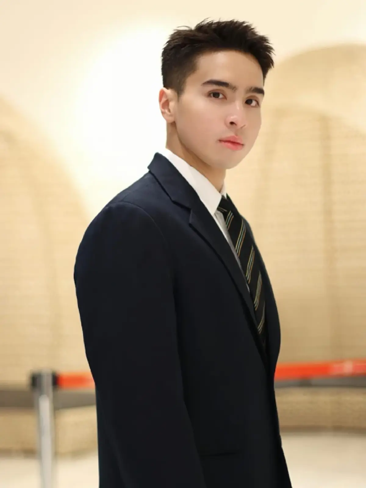 ทั้งหล่อทั้งเก่งของจริง หลานชายนักร้องดัง สอบติด จุฬาฯ