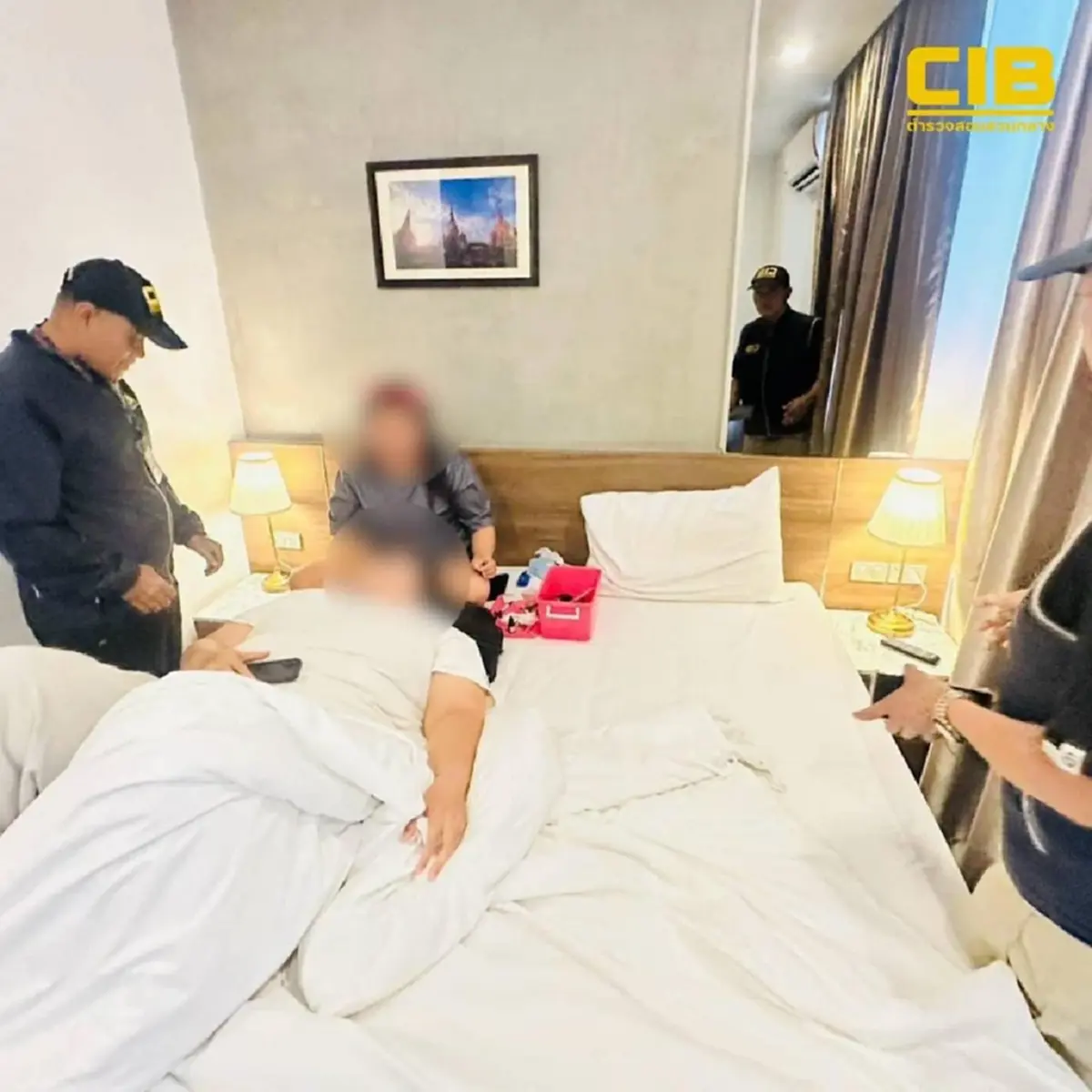 (CIB) บุกจับสาวรับจัดฟันเถื่อนกลางโรงแรมเมืองสองแคว
