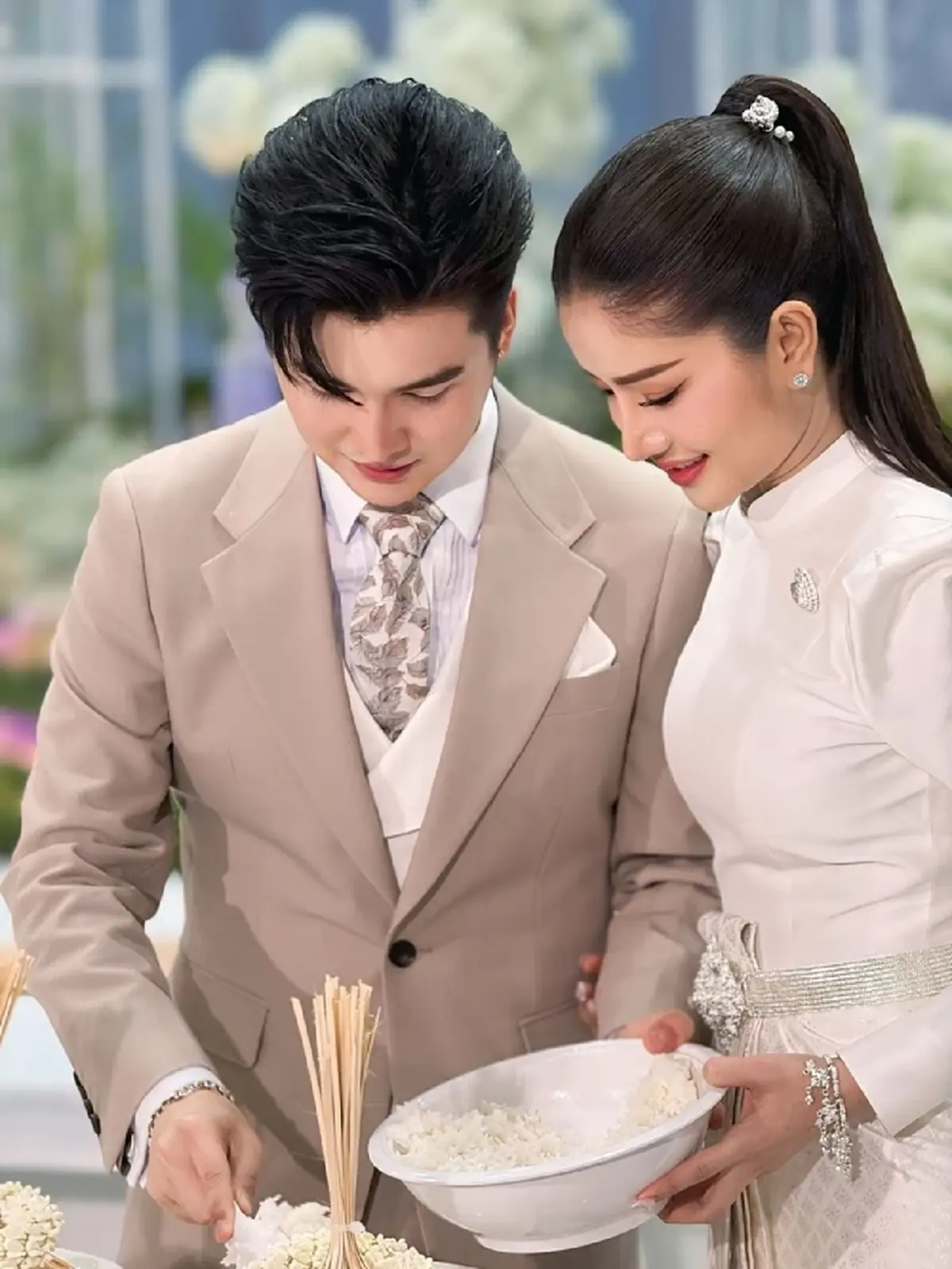 แพรวพราว - ซัน วงศธร แต่งแล้วจ้า เห็นสินสอดแล้ว บอกเลยว่าสมฐานะ