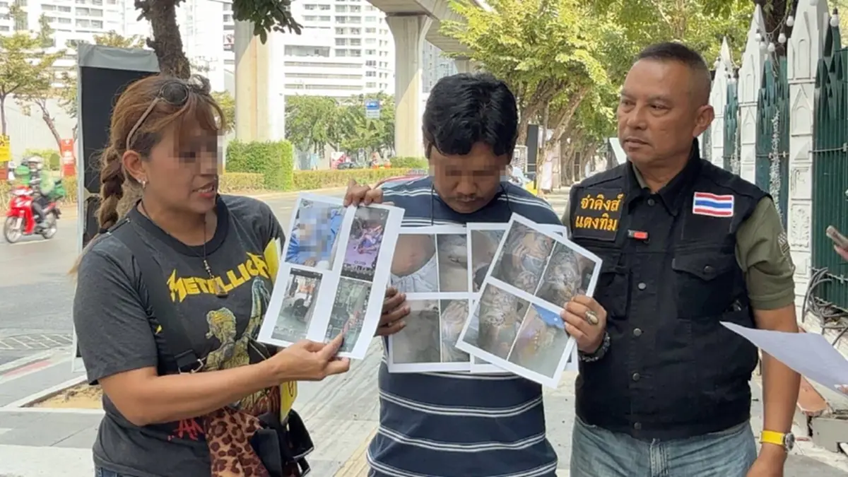 พ่อค้ารองเท้าหวิดดับ ถูกวัยรุ่นกระหน่ำ รู้ต้นเรื่องน่าใจหาย