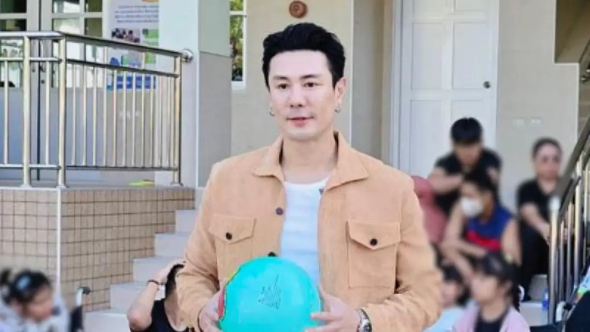 โดม ปกรณ์ ลัม จัดวันเด็ก มอบของเล่นให้น้องพิการซ้ำซ้อน