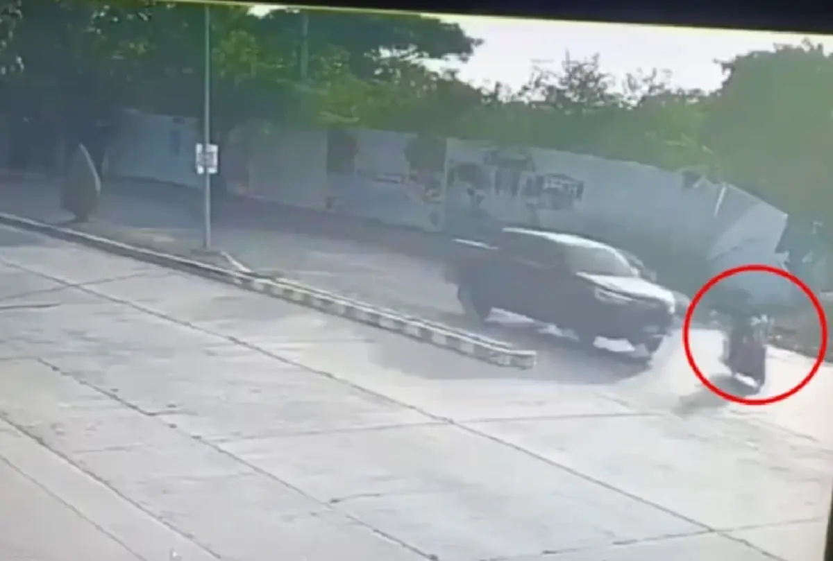 เปิดภาพนาทีบีบสุดหัวใจ "พ่อจ๊ะ นงผณี" ถูกกระบะเฉี่ยวชน