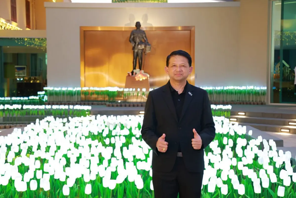 "MEA"เนรมิต MEA SPARK  โชว์นิทรรศการแสงสีสุดตระการตา Flowers Light SPARK