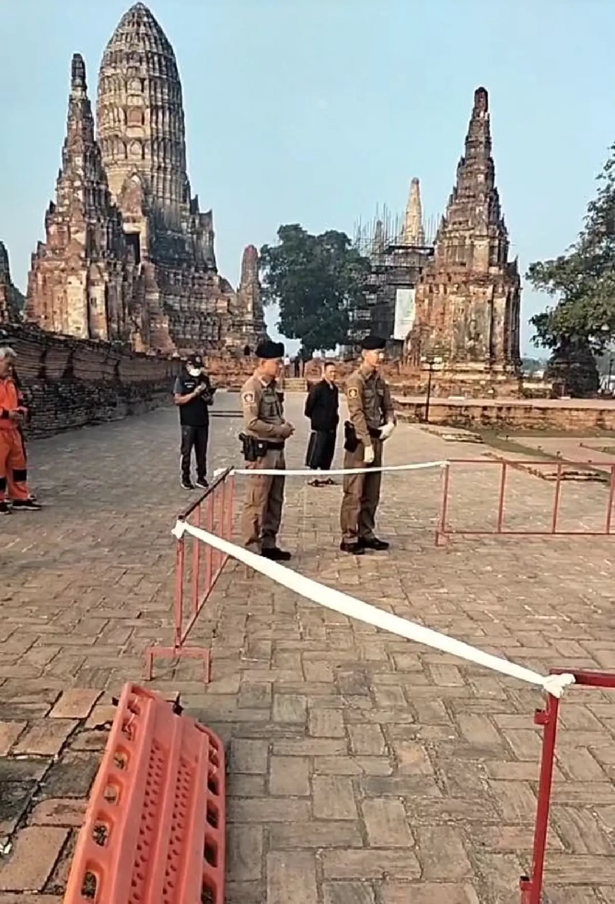 สลดหนัก พบร่างหญิงเสียชีวิตในวัดดังอยุธยา จดหมายลาบีบหัวใจ