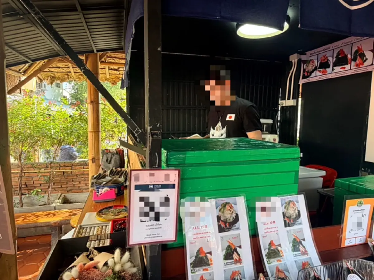 ไม่รอด ตม.บุกจับหนุ่มญี่ปุ่น แย่งอาชีพคนไทย หน้าวัดดังเชียงใหม่