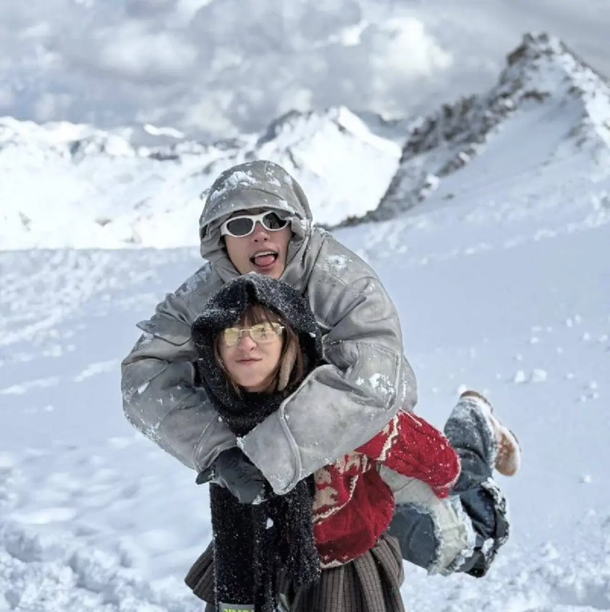 เลิกอีกคู่ ดาราสาว ยอมรับ ปิดฉากรักแฟนหนุ่มนักร้องดัง 