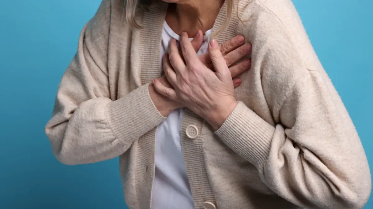  ใจสั่นบ่อยอย่านิ่งนอนใจ เสี่ยงโรคหัวใจเต้นผิดจังหวะ