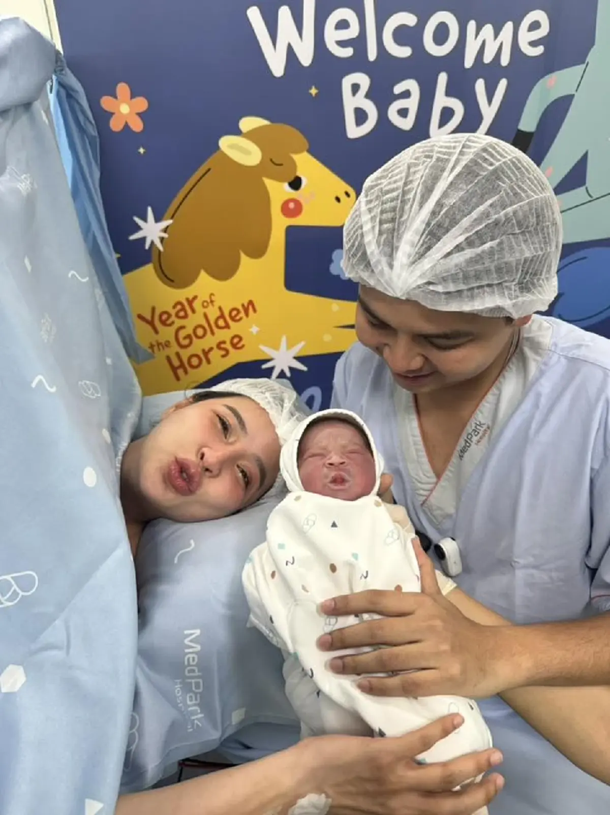 แห่ยินดี เม พรีมายา คลอดลูกชายคนที่ 3 แล้ว พร้อมเผยชื่อสุดน่ารัก