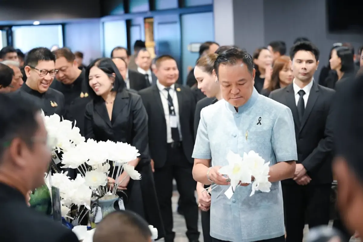 ลึกซื้งมาก เปิดคำปณิธาน "อนุทิน ชาญวีรกูล"  เขียนถวาย พระพันปีหลวง