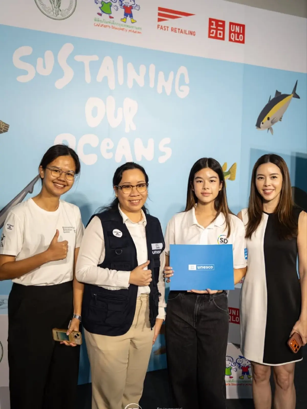 ยิ่งโตยิ่งสวย! “น้องโสน” ลูกสาวนักร้องดัง ออร่าจับบนเวที 