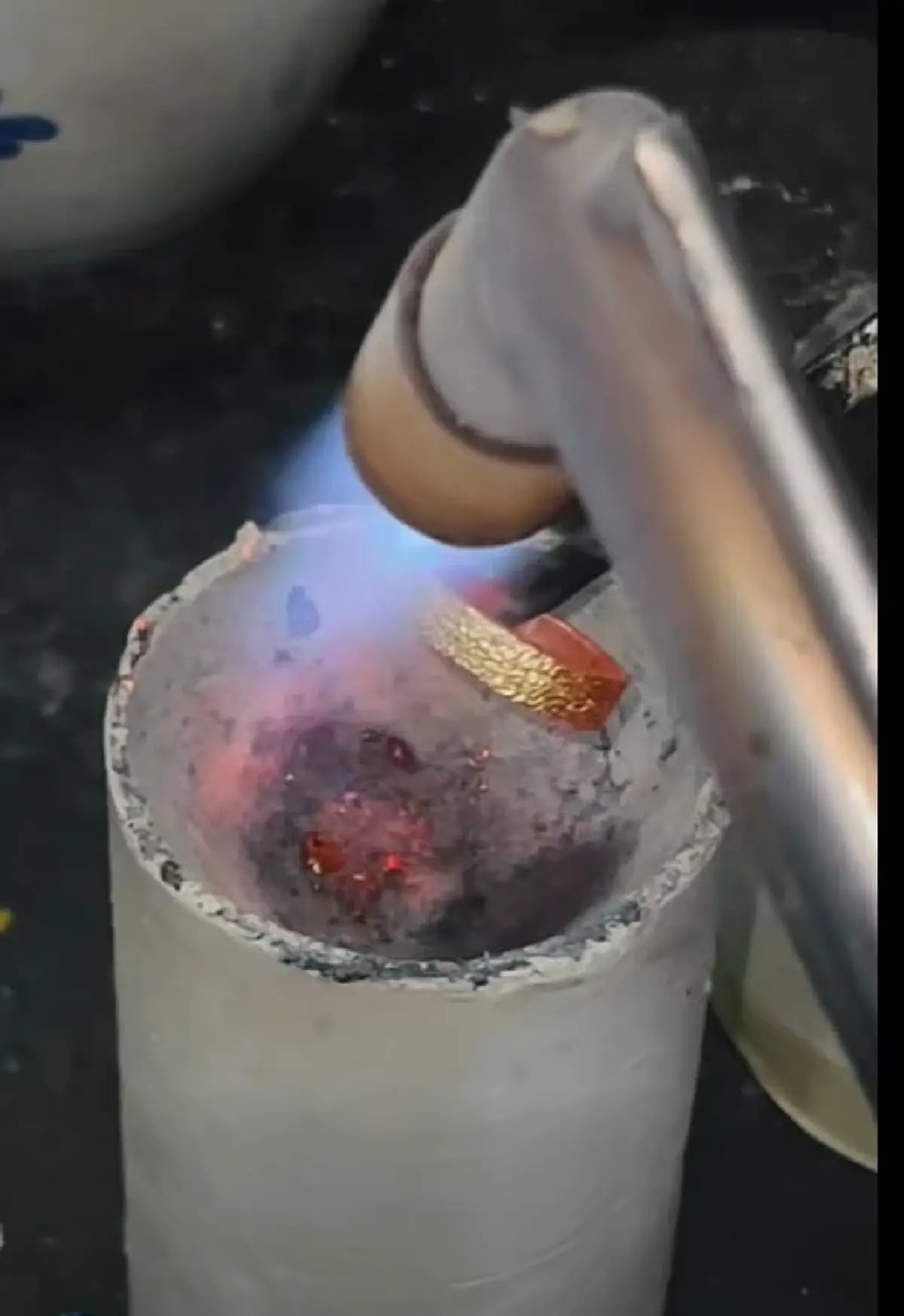 แฉกลโกงร้านทอง หนุ่มเก็บเงิน 3 ปี ซื้อทอง 96.5% เจอความจริงทำอึ้ง