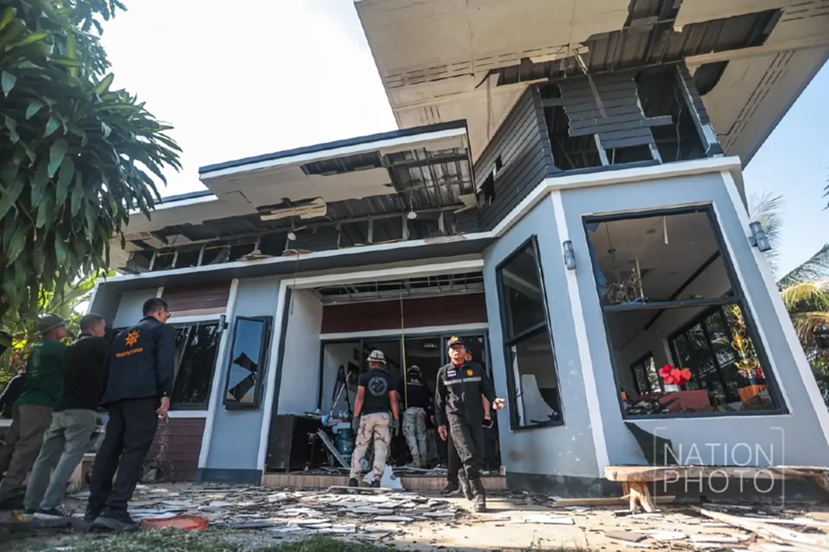 ฝ่ายปกครองโคกสูง ช่วยกันบิ๊กคลีนนิ่ง - ประเมินความเสียหายบ้านพังจาก BM-21