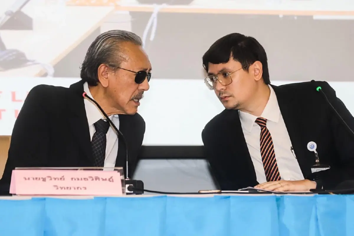 "รังสิมันต์ โรม" โพสต์ตรงๆ ถึง "ชูวิทย์" ย้ำจุดยืนพรรคประชาชน