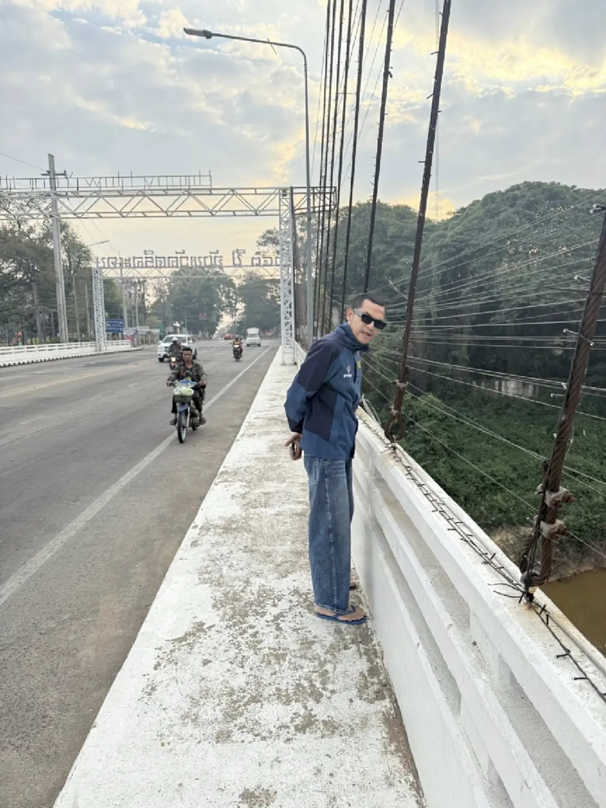 ซอง ดูฮี ตอบปม เจ้าของที่ไม่ให้เดินผ่าน หลังเข้าเก็บร่างน้องสาว