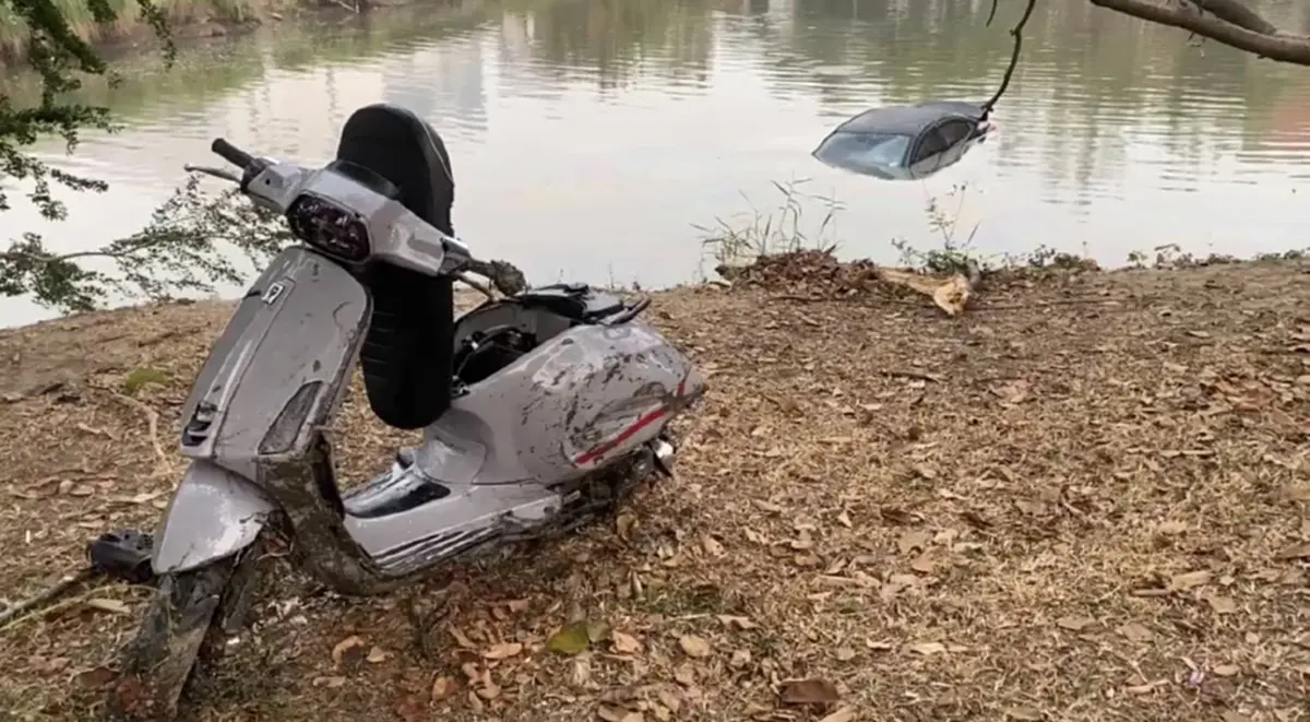 สลด 2 สาวกลับจากฉลองปีใหม่ ขับเก๋งตาม GPS ชนเต็มๆ หนุ่ม ม.ดังดับ