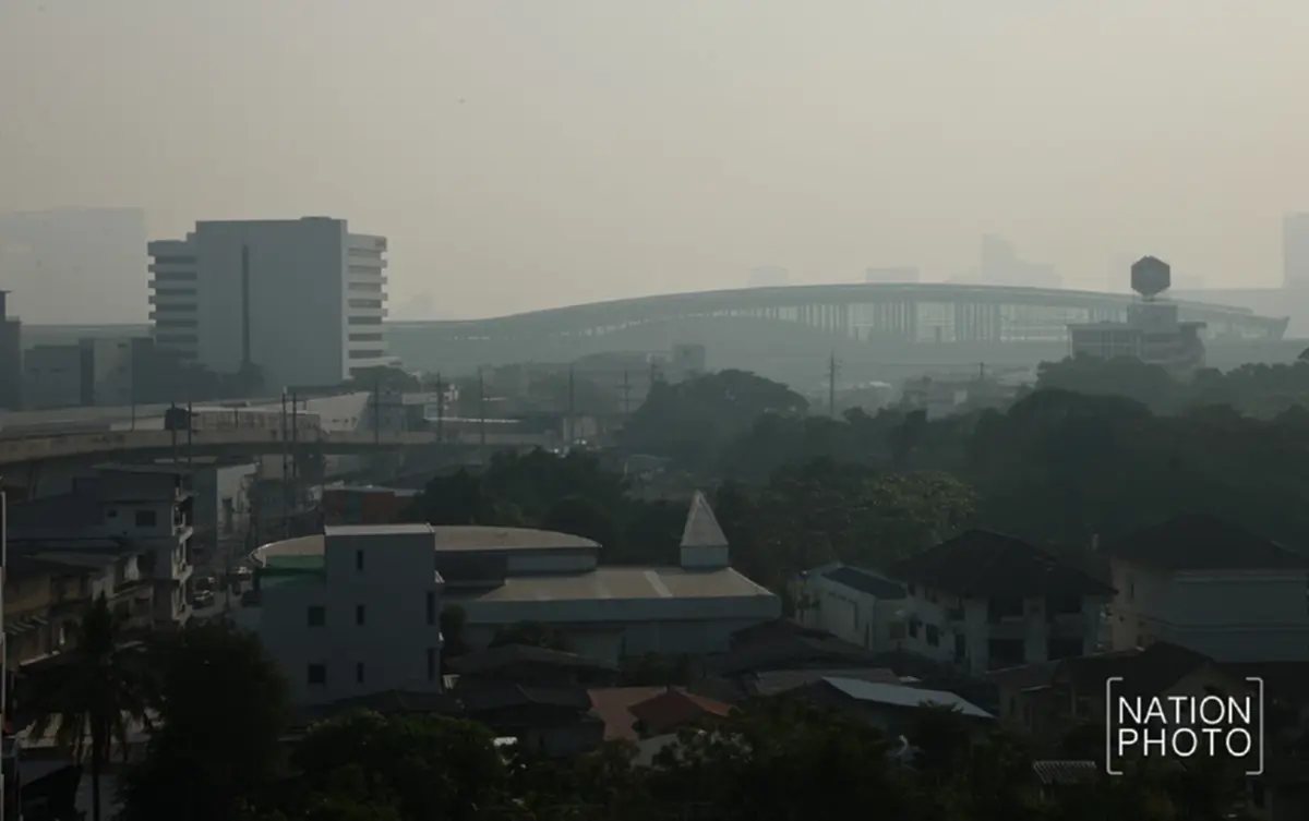 รู้แล้วสาเหตุ เช้านี้ท้องฟ้าดูขมุกขมัว ทั้งที่ค่าฝุ่น PM2.5 ลดลง
