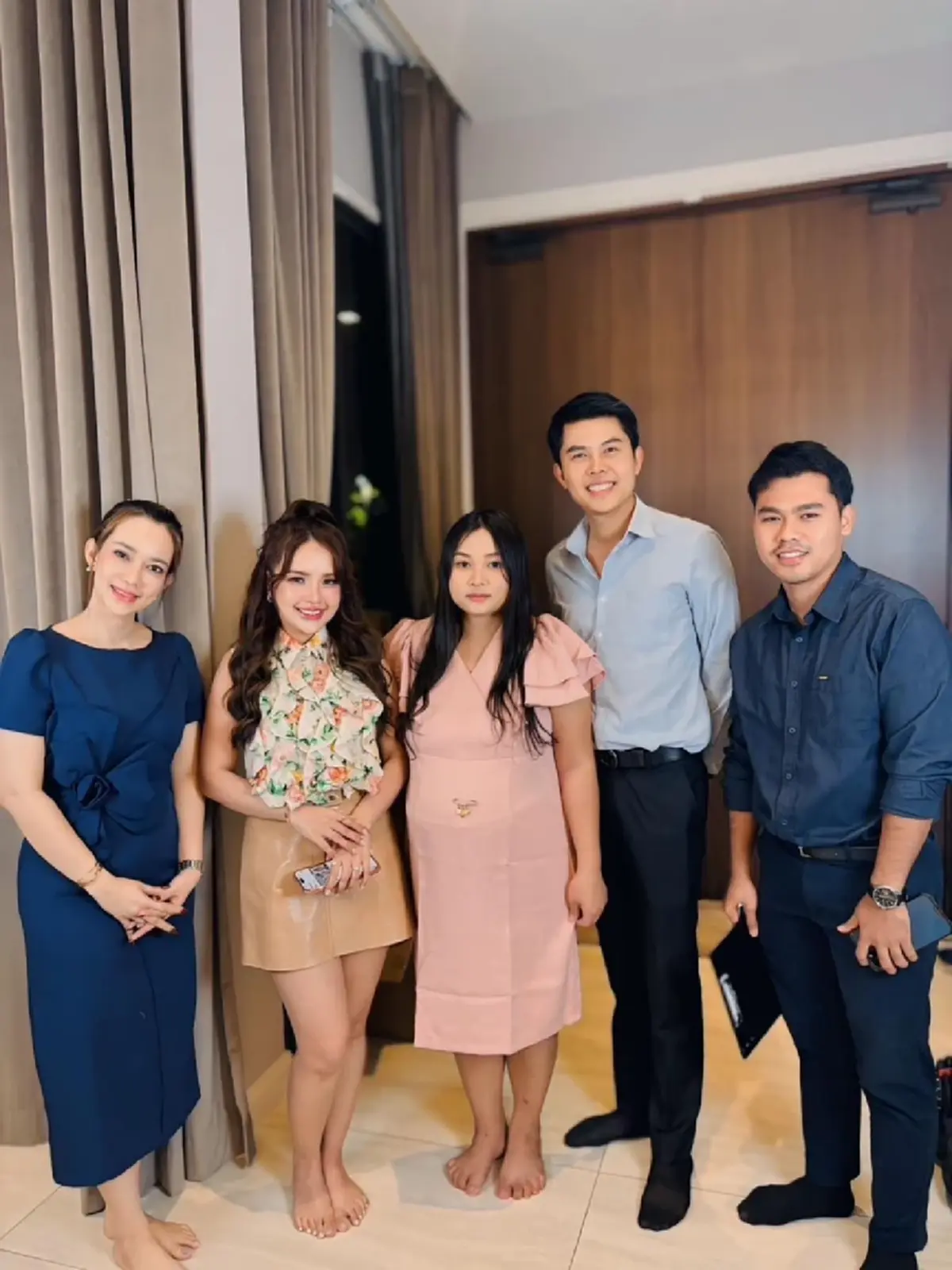 ทนายพัฒน์ เบรคดราม่า ทัวร์ลง เจนนี่ ปมเมียหลวงท้อง 8 ไลฟ์ขายของ