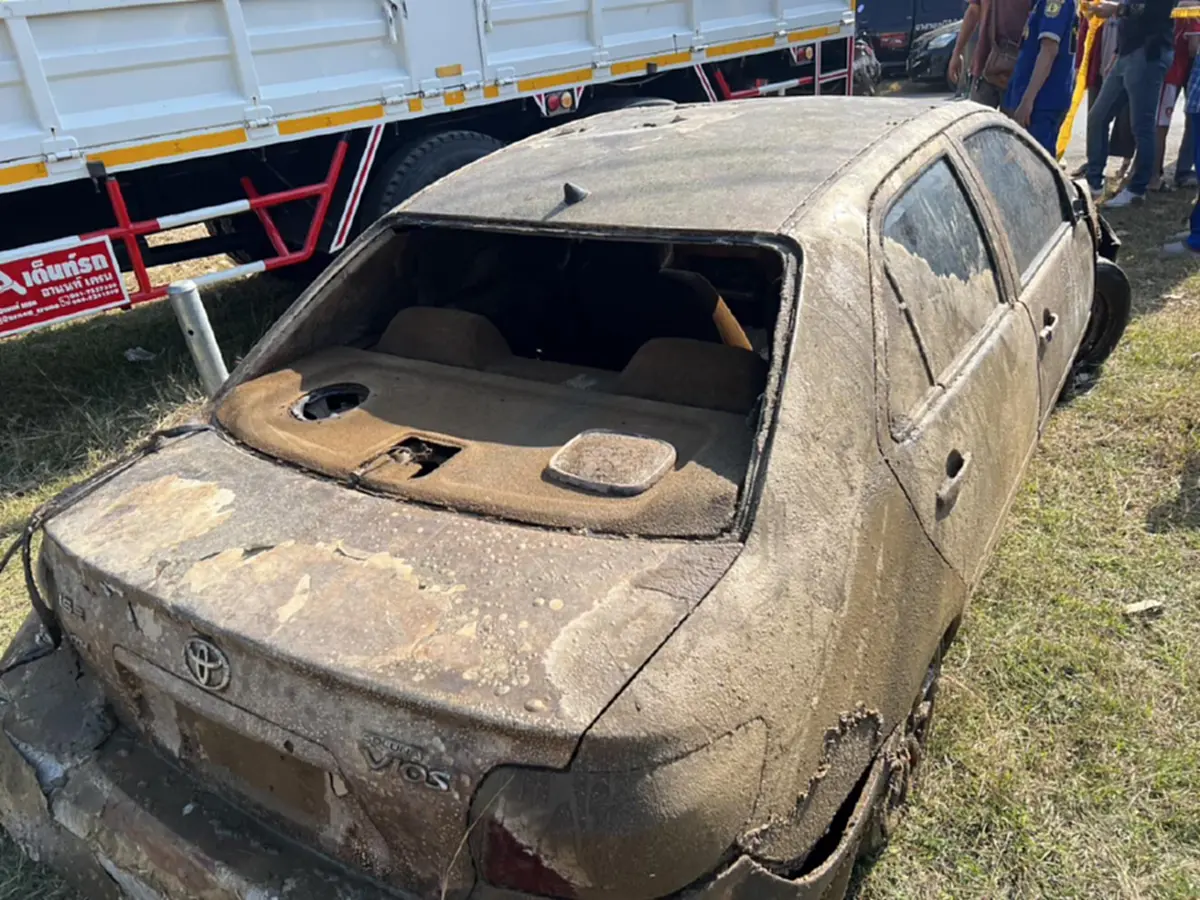 เจอแล้ว เก๋งหายปริศนา นาน 2 ปี พร้อมโครงกระดูกมนุษย์อยู่ภายในรถ