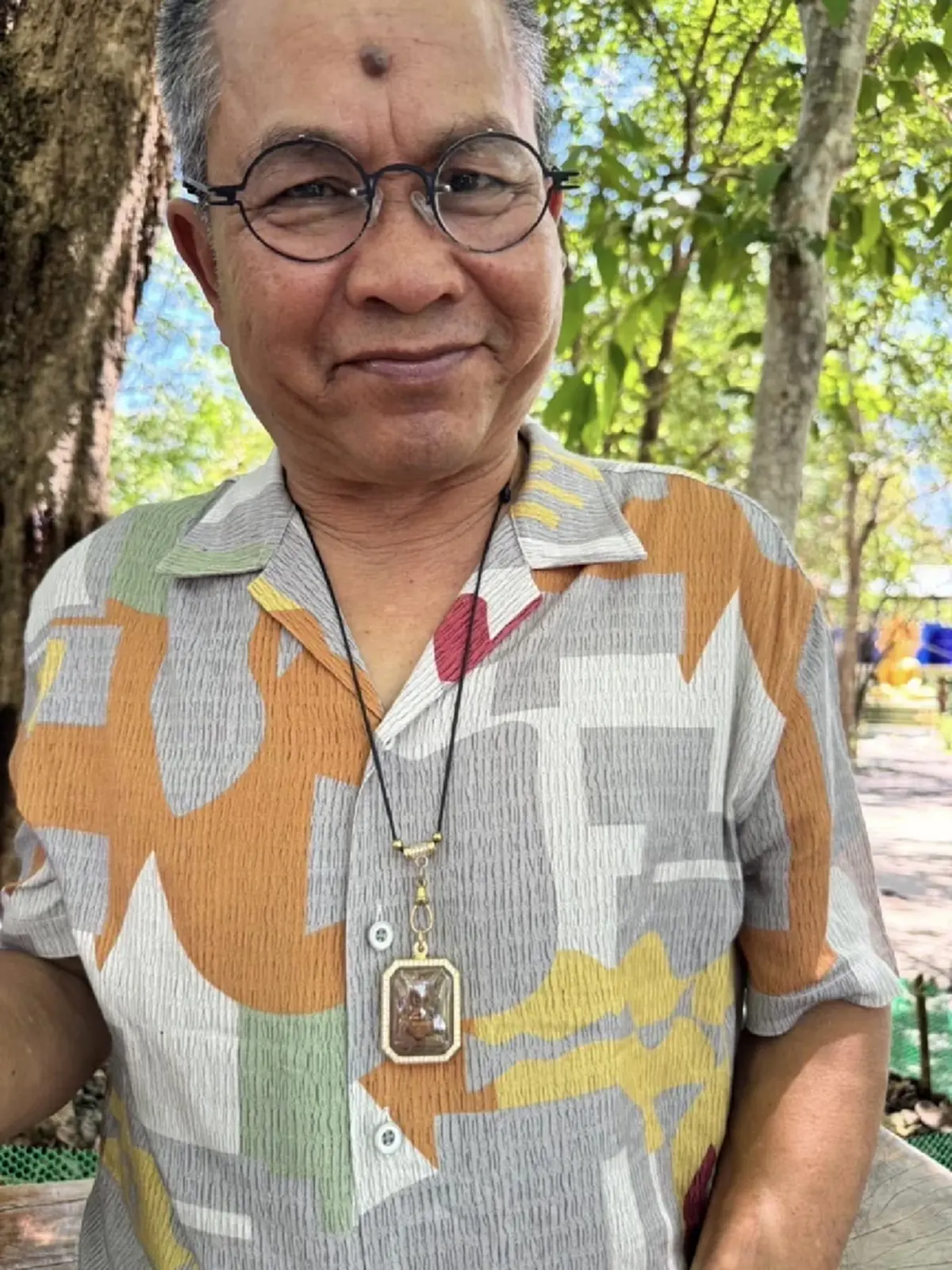 ภาพล่าสุด เด๋อ ดอกสะเดา ลูกสาวเปิดลายมือพ่อ พยายามเขียนถึงทุกคน 