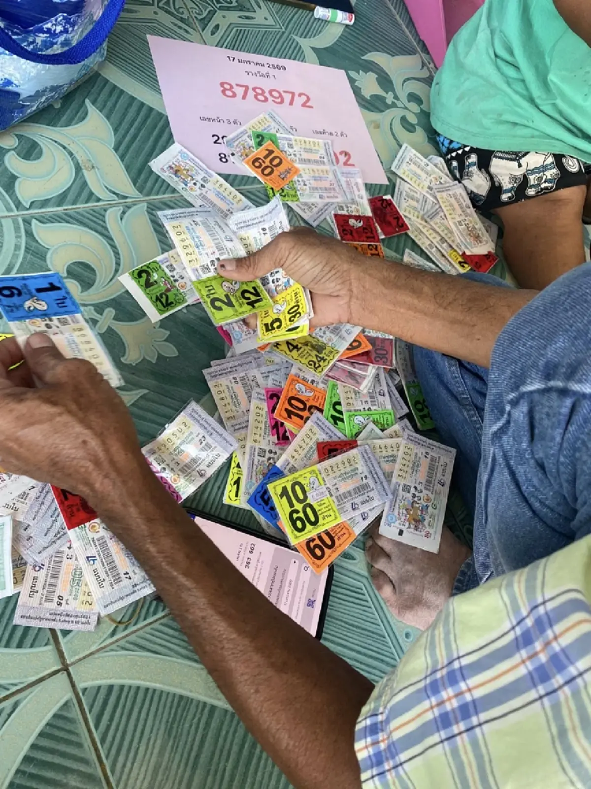 รู้แล้ว "ลุงสันต์" ได้เลขท้าย 2 ตัว สุดเฮงจากใคร ชี้ไม่ใช่งวดแรก