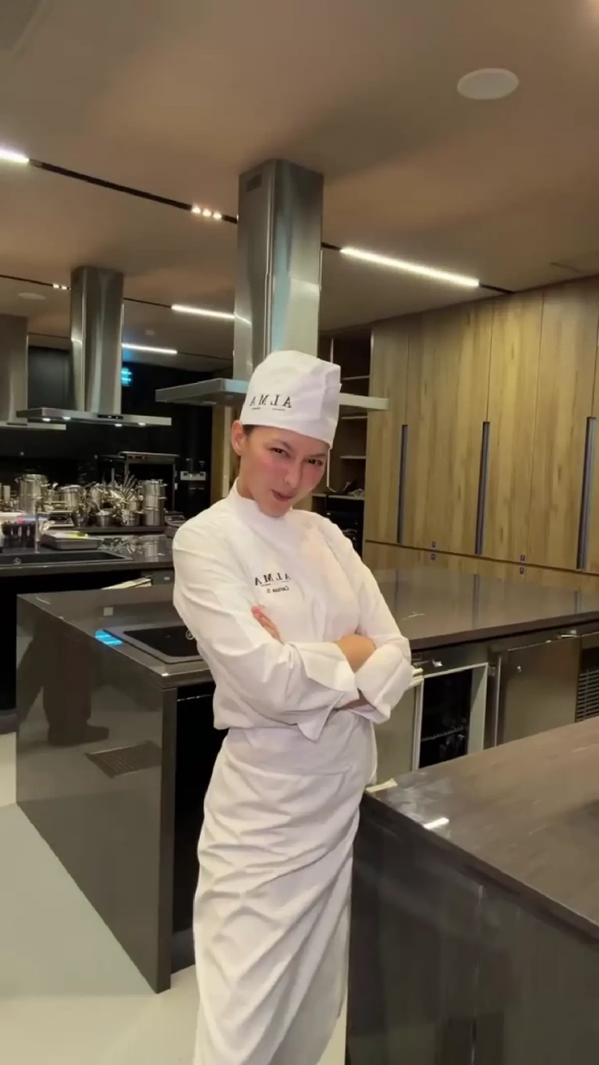 เติมเต็มฝันวัยเด็ก! “คารีสา” ปลื้มเรียนจบหลักสูตรทำอาหาร