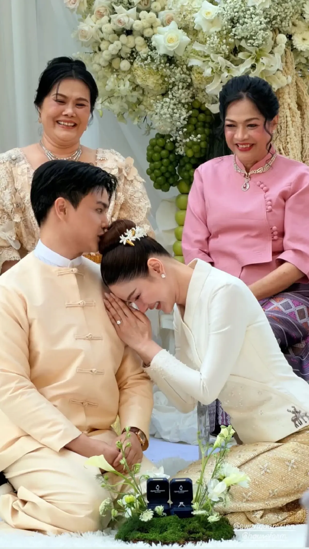 สละโสดแล้ว  เข้าพิธีแต่งงานล้านนา เป็นสะใภ้เมืองแพร่เต็มตัว