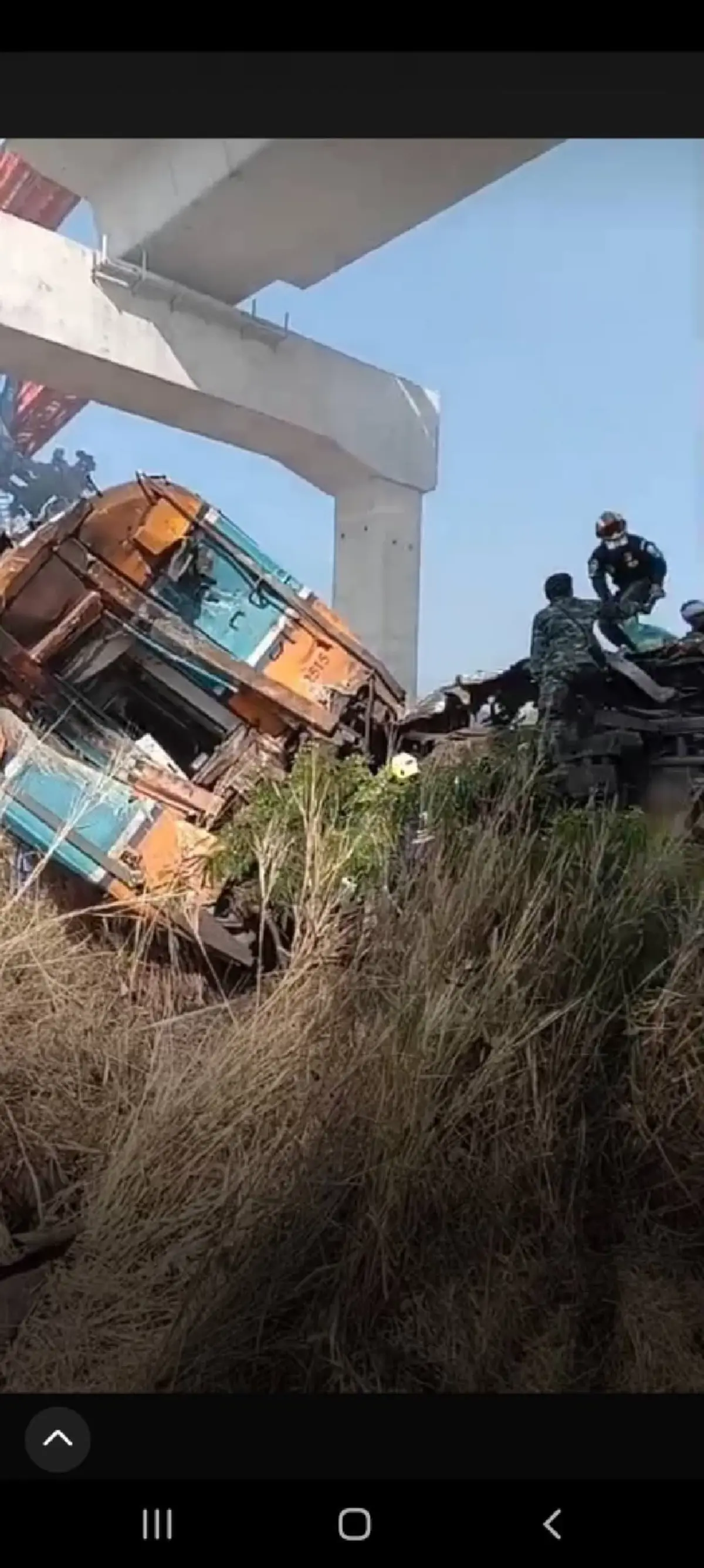 รู้แล้วผู้โดยสารส่วนใหญ่เป็นใคร เหตุ "เครนถล่มทับรถไฟที่โคราช"