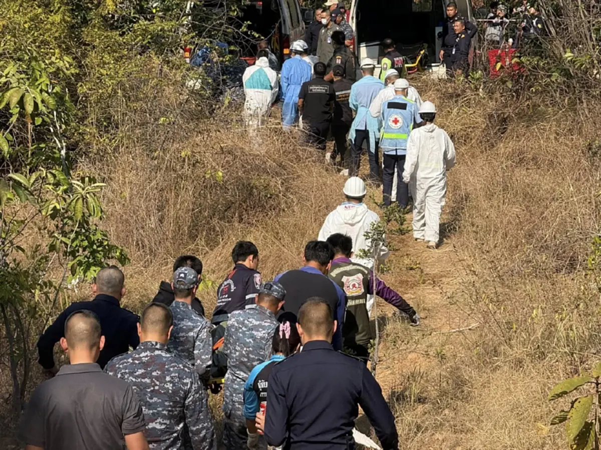 ขอบคุณภาพ พระราม เดินดง 