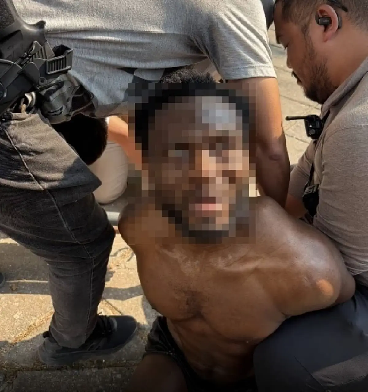 ทลายฐานสแกมเมอร์ กลางเมืองทองธานี รวบผู้ต้องหาผิวสียกแก๊ง 13 ราย